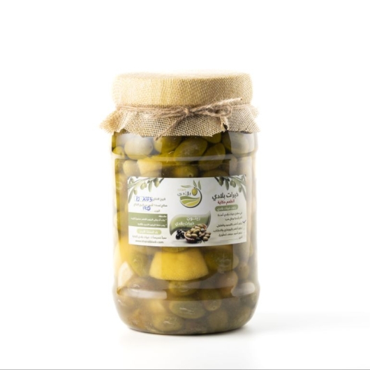 Green Olives marinated with lemon and green pepper